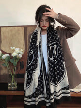 China Replica LV Scarf 68usd Only